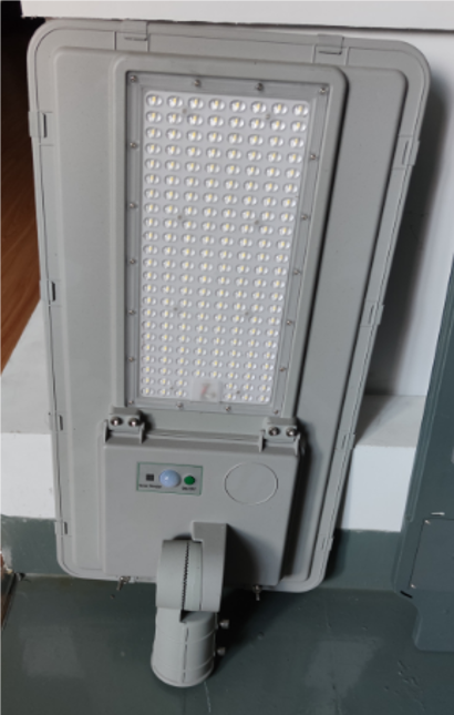 Alumínium napelemes utcai lámpa 100W